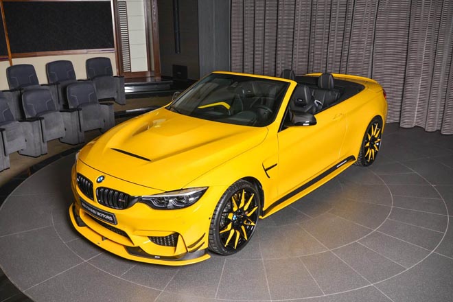 BMW M4 30 Jahre
